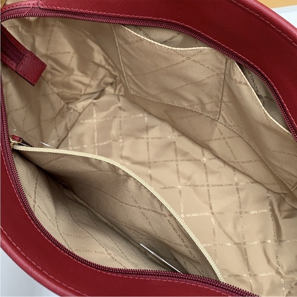 MICHAEL KORS
Jet Set Travel Large Saffiano Leather Tote Shoulder Bag - Picture 2 of 13